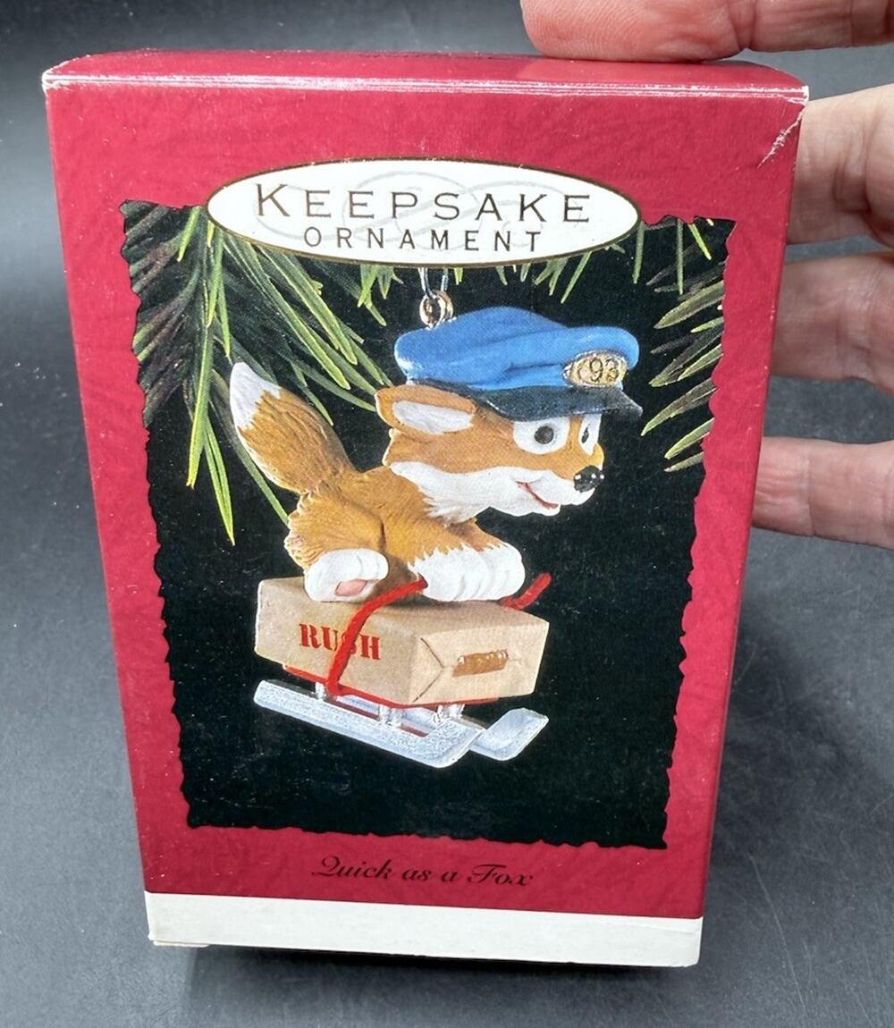 Hallmark Quick As A Fox 1993 Keepsake Ornament Mailman Vintage QX579-2 -31D